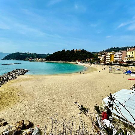 Apartamento Il Sogno Dei Poeti Lerici Exterior foto